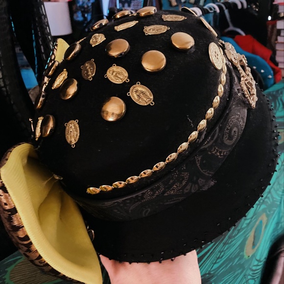 Customed “ Mad Hatters” Rock N Roll Hat main image 9